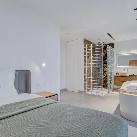 House - Modern In Tenerife, Spain ヴィラ