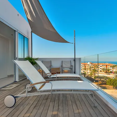 House - Modern In Tenerife, Spain ギア・デ・イソラ