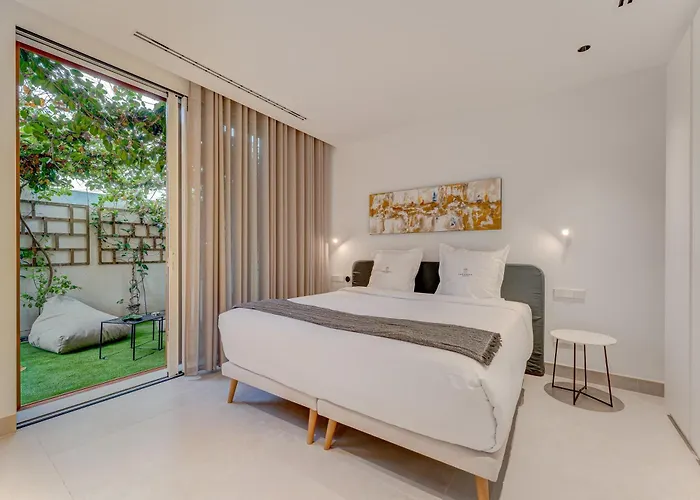 House - Modern In Tenerife, Spain