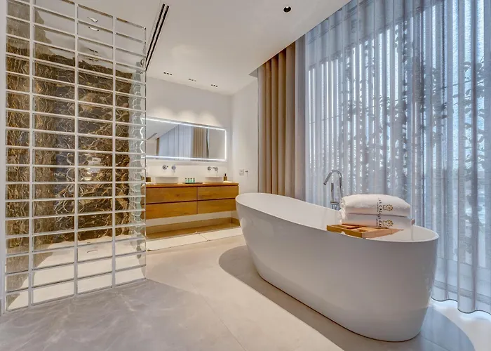 House - Modern In Tenerife, Spain Villa Guía de Isora