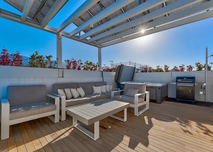 House - Modern In Tenerife, Spain *