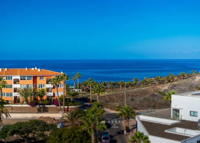 House - Modern In Tenerife, Spain Villa